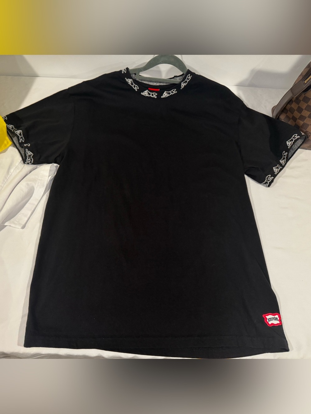 Icecream Mango Black Short-Sleeve Knit Tee with White Graphic Trim Sz.Large